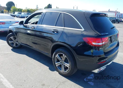 2019 Mercedes-Benz Glc 300 from USA, damaged, VIN WDC0G4JB3KF610665